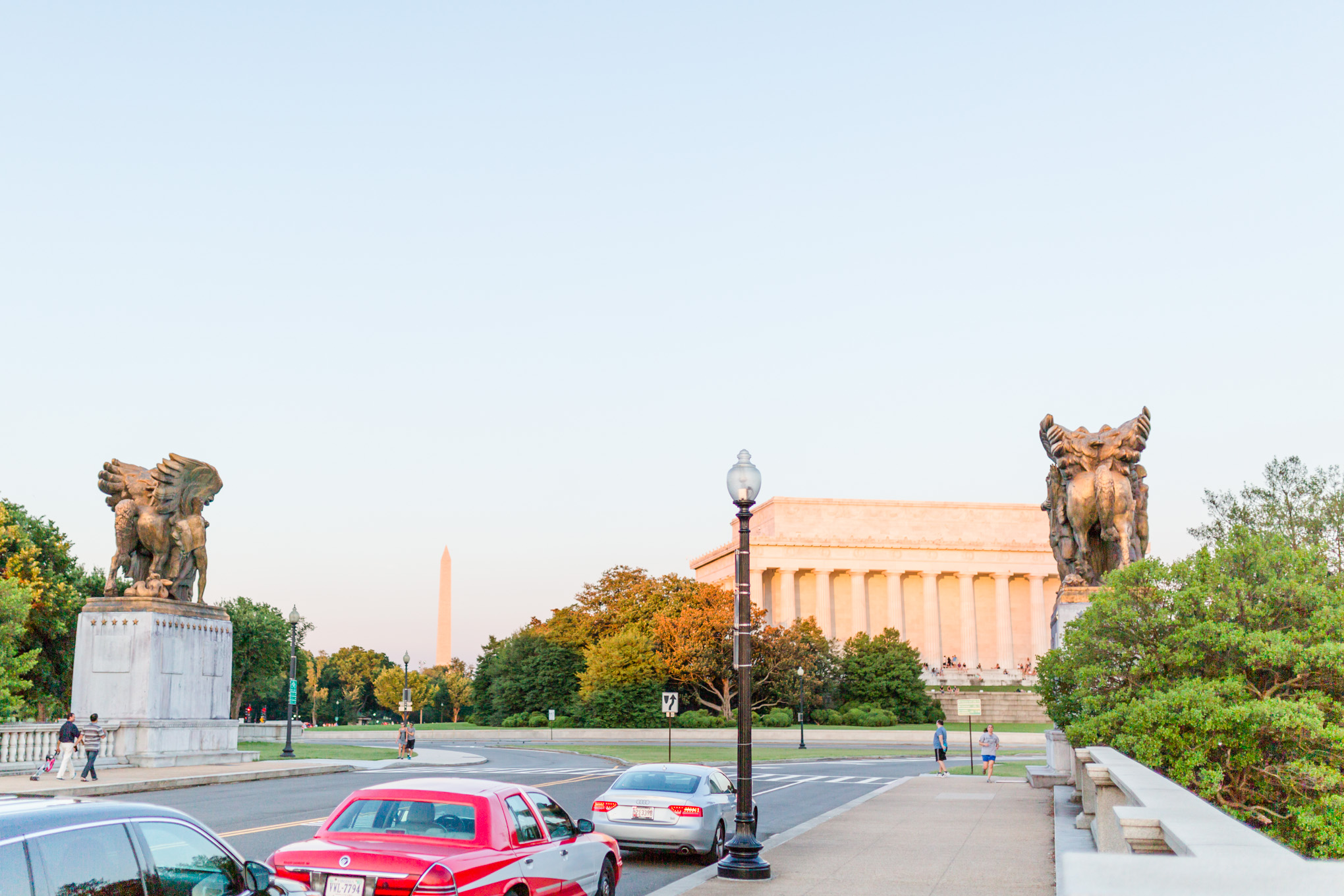 D.C. photo shoot spots, Lincoln Memorial, sunset, golden hour, magic hour, Washington, D.C. monuments, memorial bridge