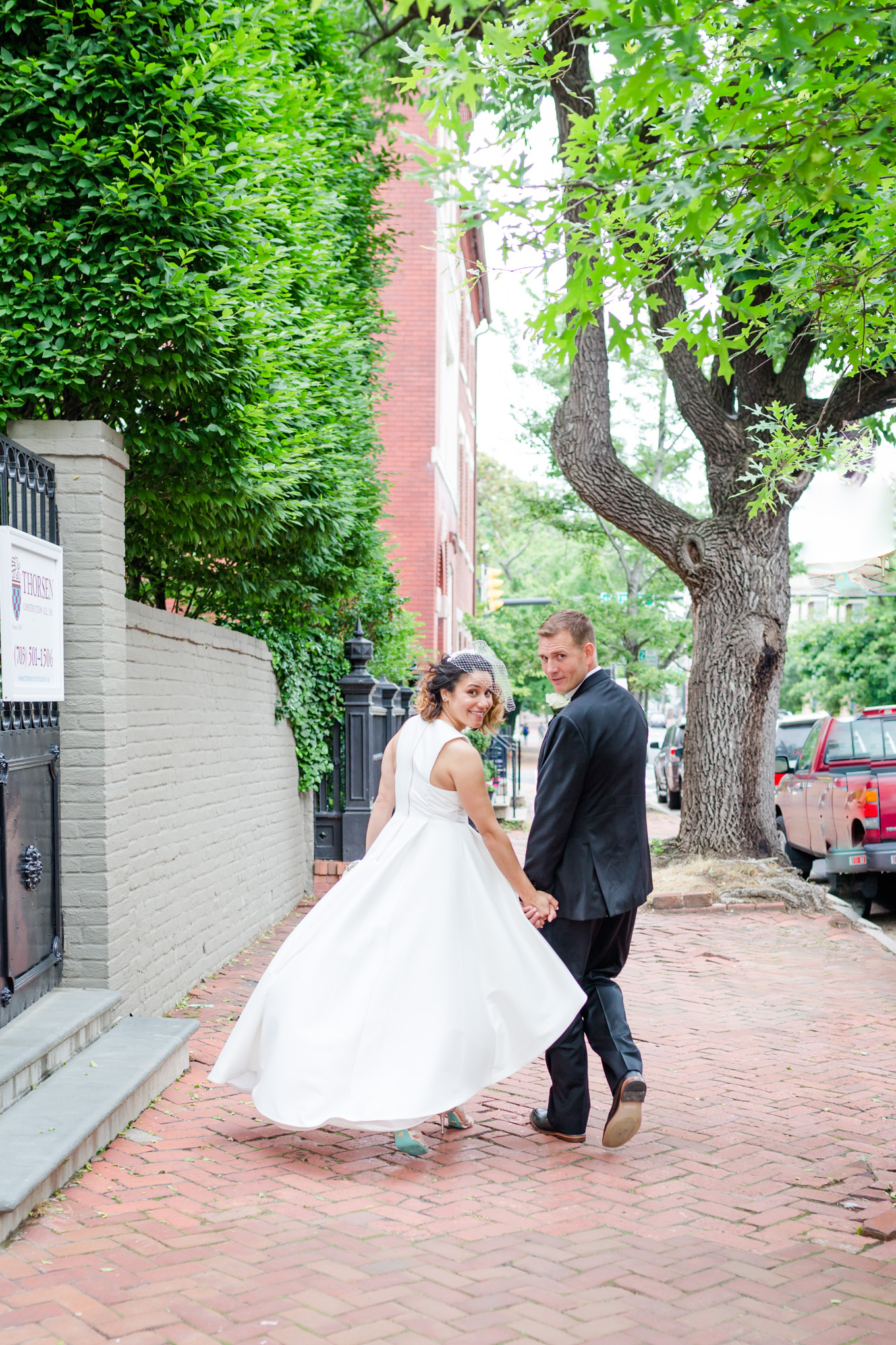 photography ready wedding venues, bride and groom, wedding portraits, portrait locations, old town Alexandria, northern VA wedding venues, Morrison House, Morrison House wedding, walking pic, a-line wedding gown