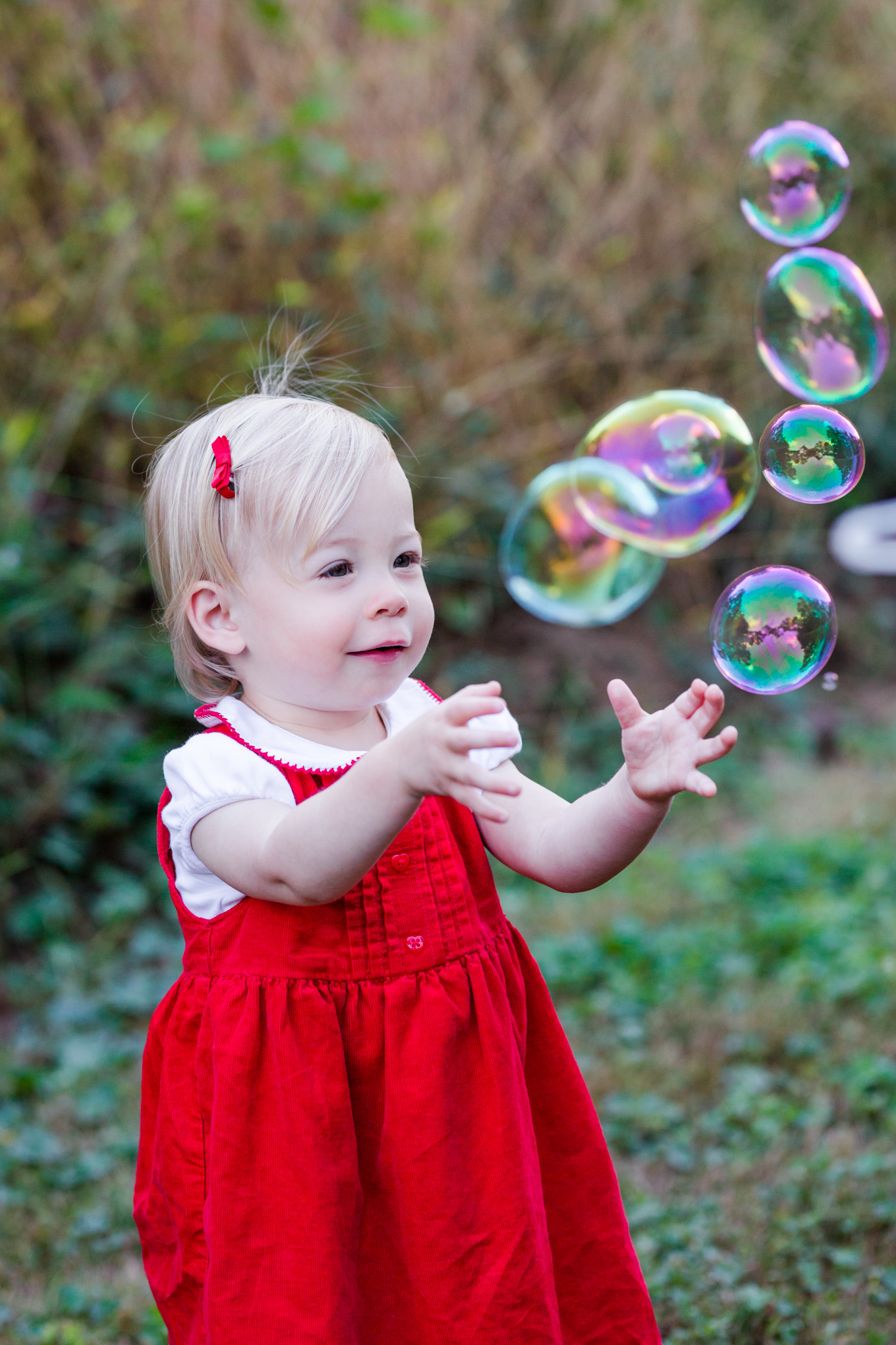 October family photos, family photos, family of three, toddler, baby girl, Arlington, northern Virginia, bubbles