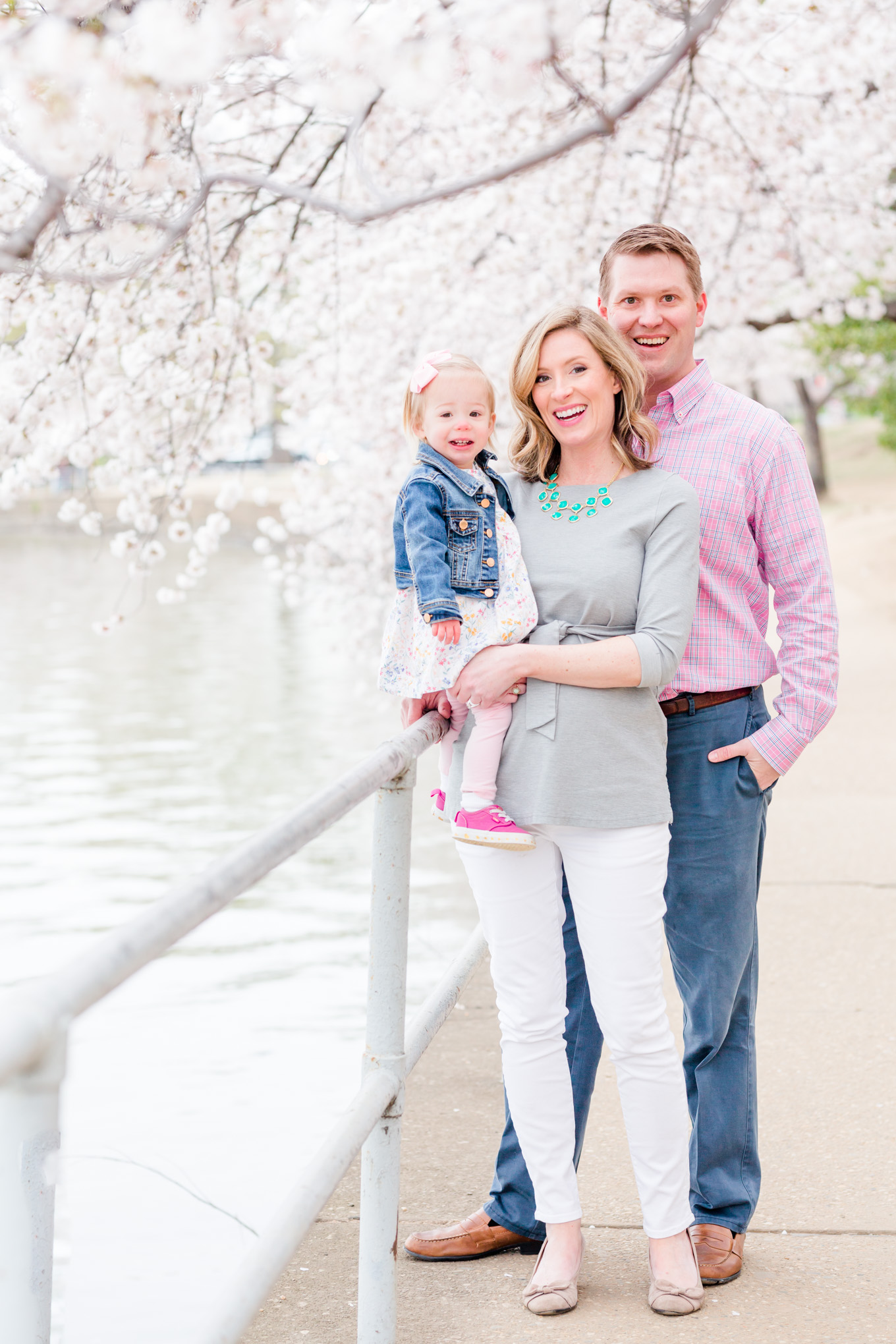 big weekend, cherry blossoms, DC cherry blossoms, tidal basin, DC tidal basin, family of three, toddler girl, photo shoot outfit ideas, what to wear, family portraits, cherry blossom portraits
