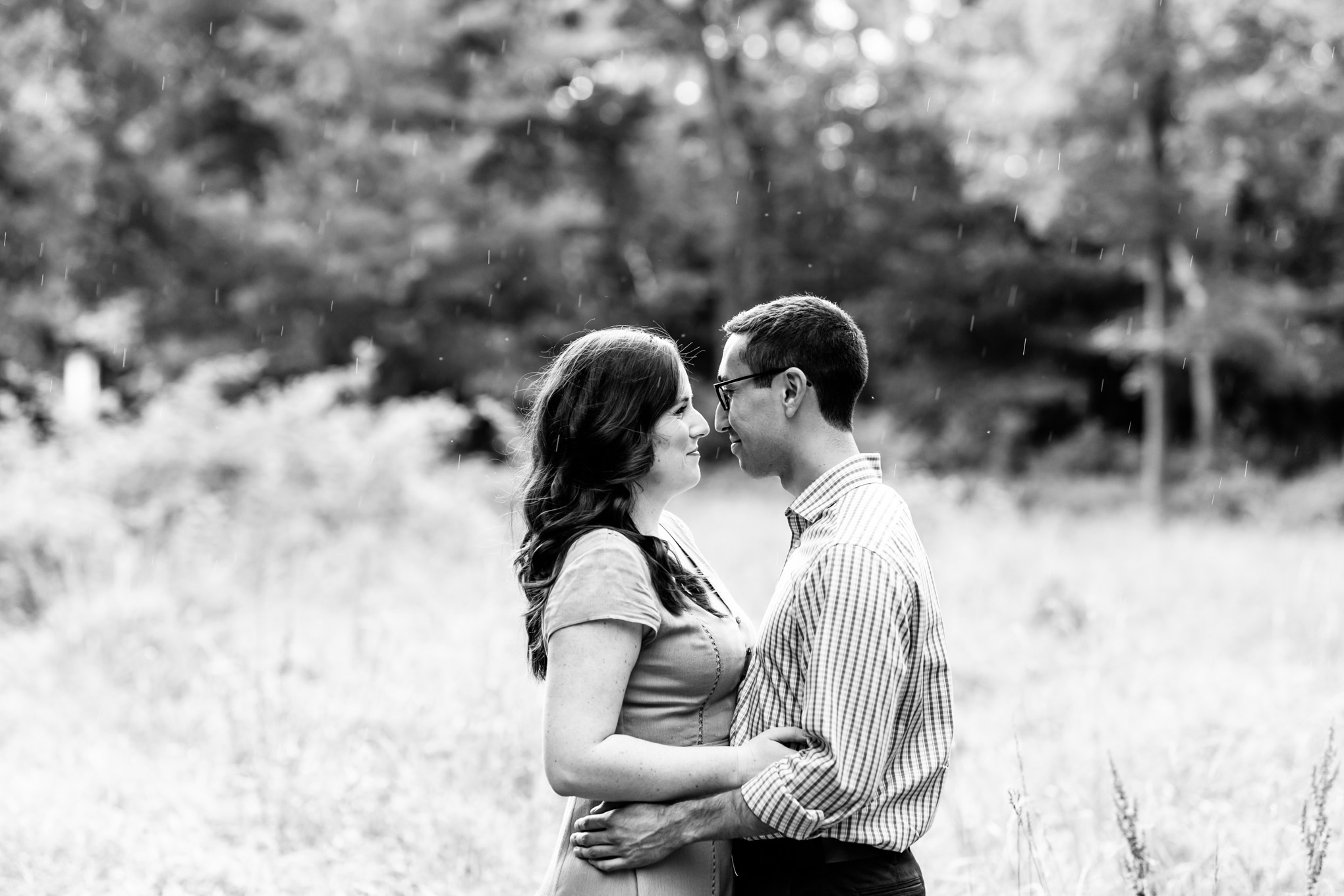 Great Falls Park engagement photos, Great Falls Park, Great Falls Virginia, national park, Great Falls, Great Falls engagement photos, Virginia engagement photos, Virginia engagement photographer, Rachel E.H. Photography, engaged couple, engagement session style, outdoorsy engagement photos, hiking engagement photos, black and white engagement photos