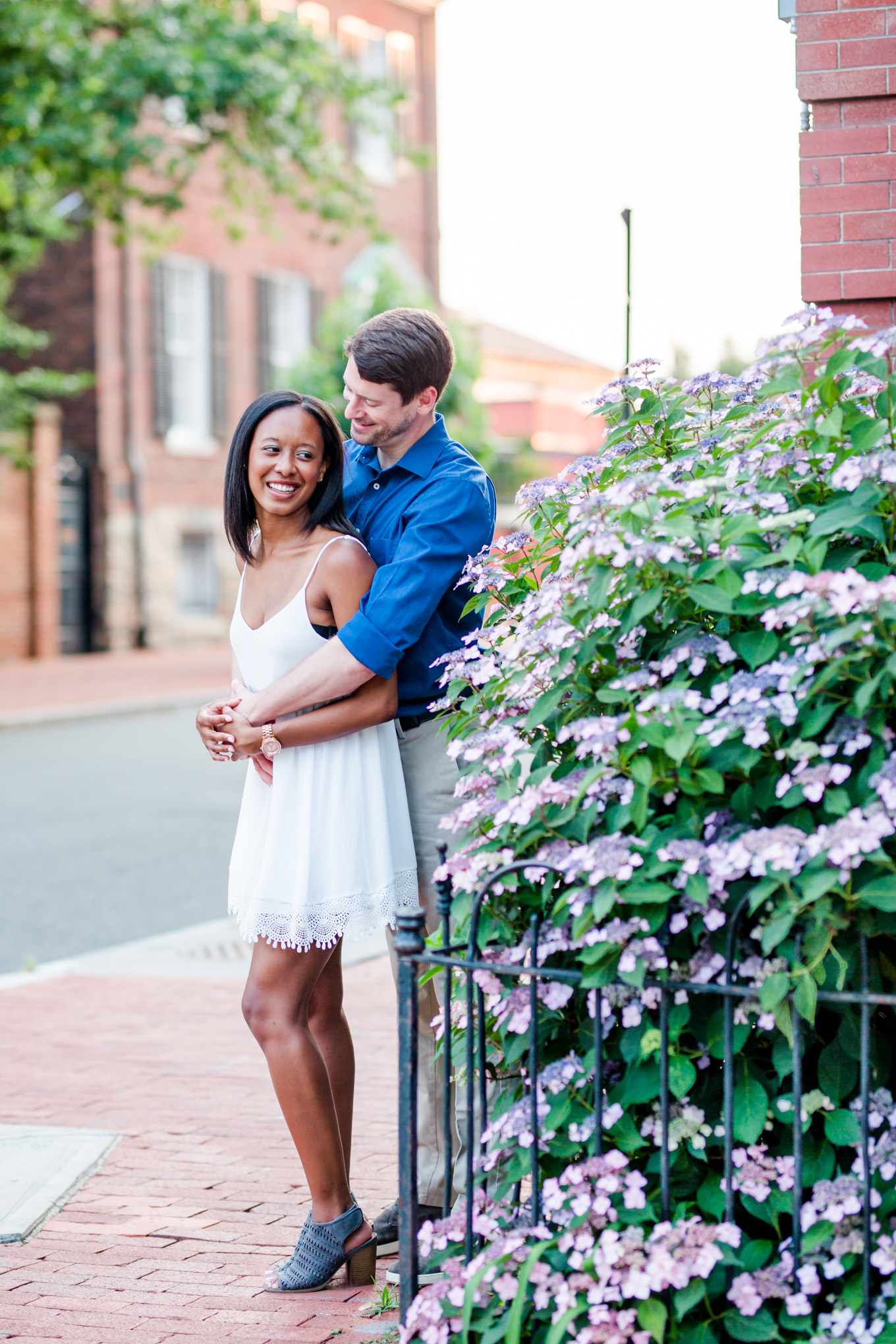 spring Georgetown engagement photos, Georgetown DC. engagement photos, Georgetown engagement photos, D.C. engagement photos, spring engagement photos, Georgetown University engagement photos, Georgetown University, spring portraits, engagement portrraits, engagement session style, summer engagement photos, Rachel E.H. Photography, couple snuggling